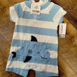 NWT Carter’s baby boy romper, size 0-3 months